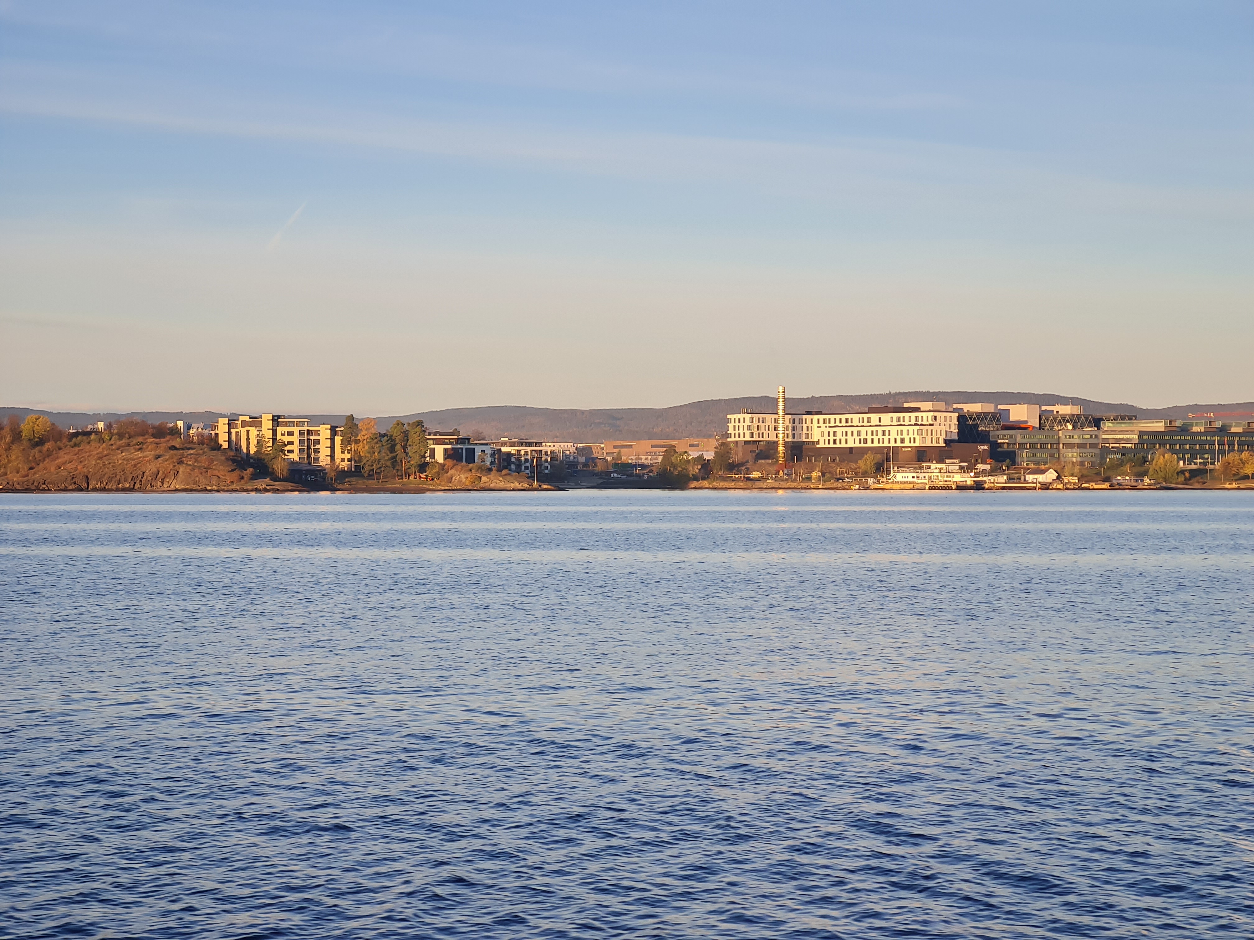 Fornebu sør fra fjorden