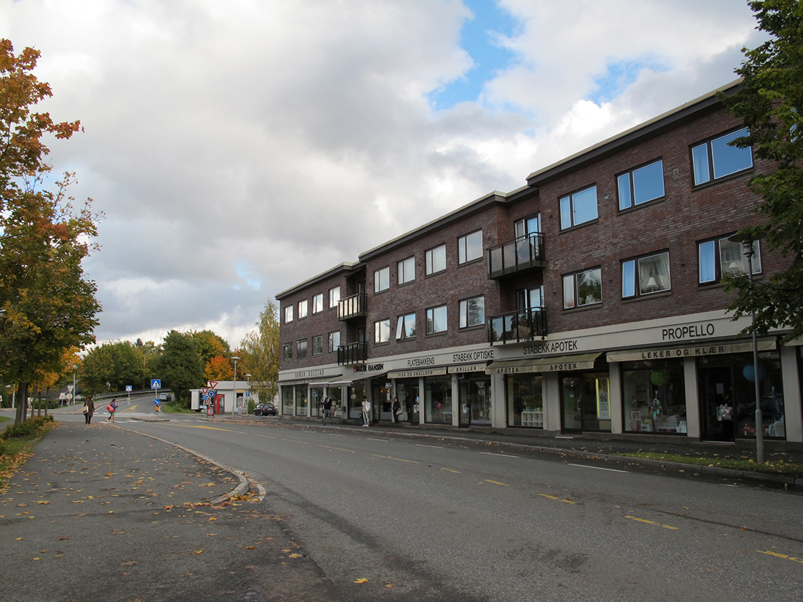 Stabekk sentrum bilde ved butikkene