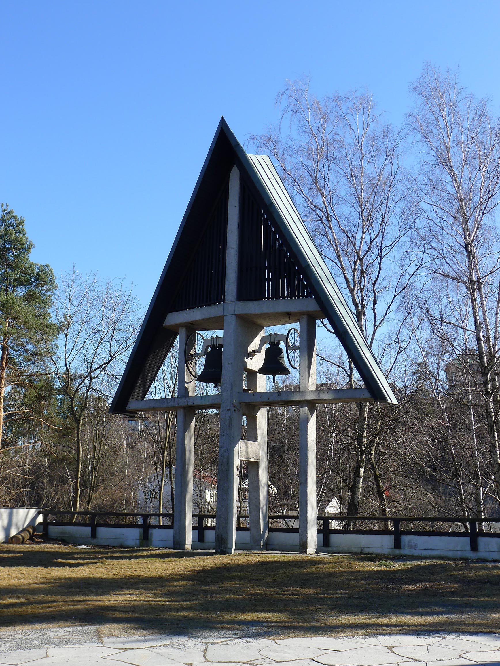 klokketårnet ved Jar kirke